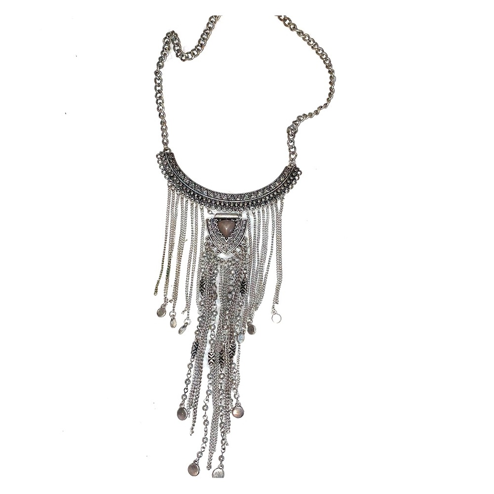 Statement necklace